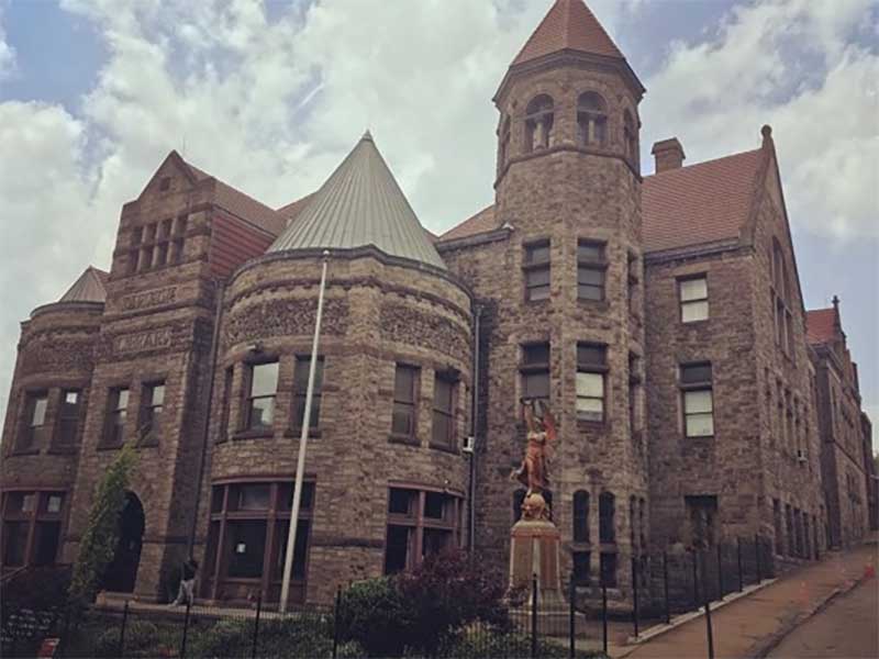Braddock Carnegie Library